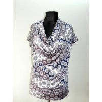 Bluzka lejący dekolt - kolorowa mozaika z perłowym połyskiem